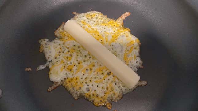 Mozzarella Çubuklarınızı Çıtır Peynir Battaniyesine Sarın başlıklı makale için resim